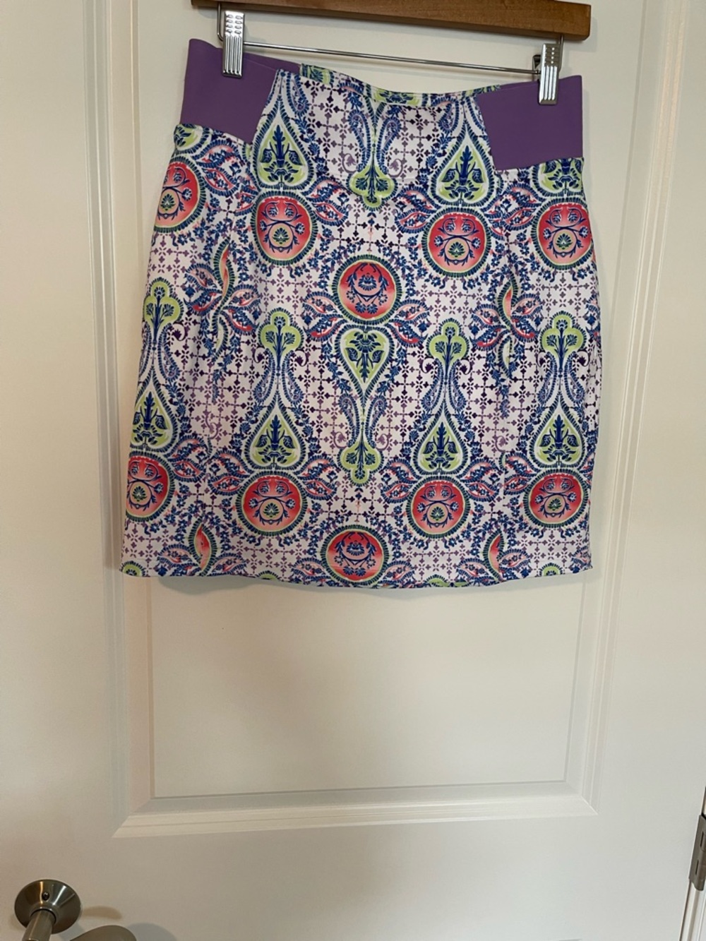 Lady Hagan
size small